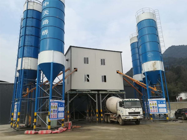 混凝土搅拌站设备的原理和构成